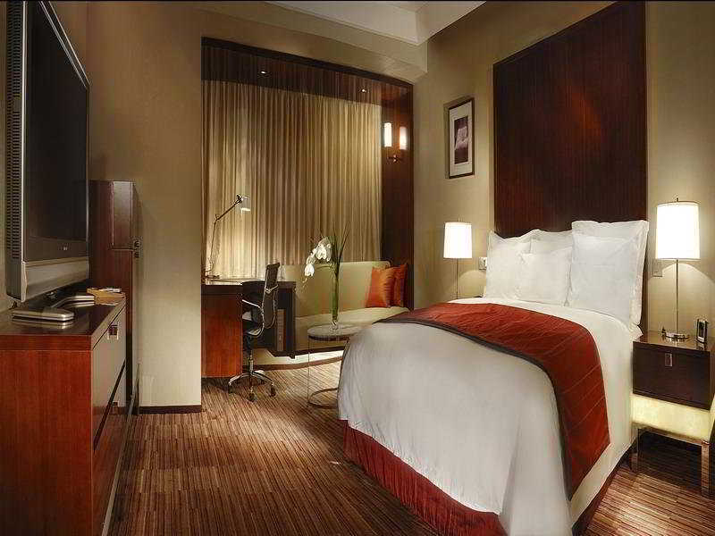 Renaissance Shanghai Zhongshan Park Hotel Exterior photo